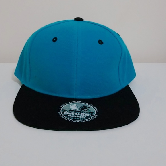 Snapback - Picture 3 of 4